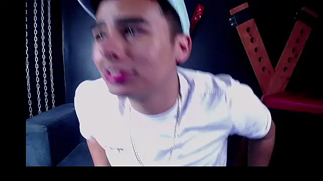 Snapshot of Matthewlodge chatting on October 2025 01:12:02 PM Matthewlodge online show from October 2025 01:12:02 PM