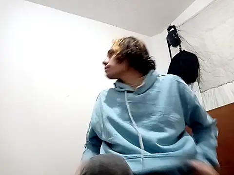 Snapshot of kittymutant99 chatting on November 2025 10:43:02 PM kittymutant99 online show from November 2025 10:43:02 PM