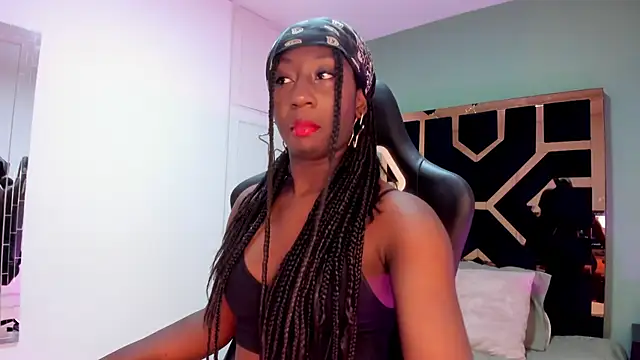 Madison Monroe  online show from September 2025 11:33:01 AM