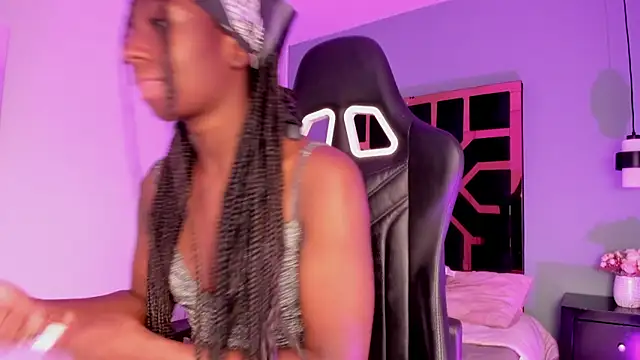 Madison Monroe  online show from September 2025 11:25:01 AM