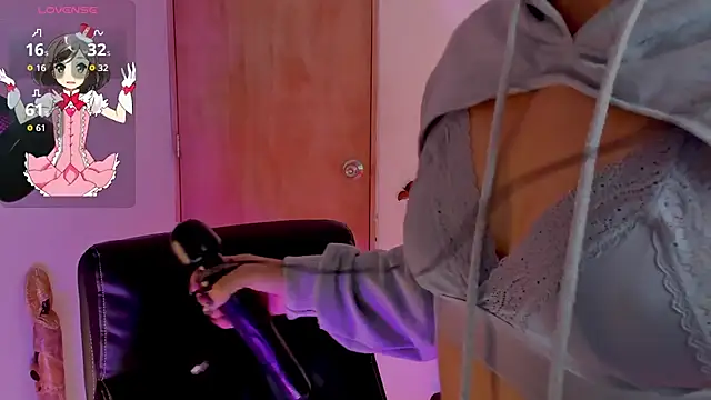 Snapshot of OxanaFedorova1- chatting on October 2025 06:18:01 PM OxanaFedorova1- online show from October 2025 06:18:01 PM