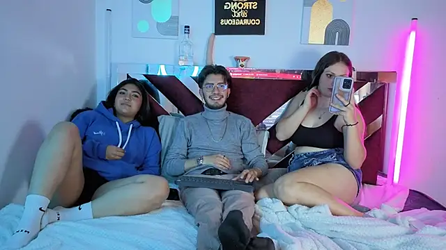 nerd perverse online show from September 2025 10:31:01 PM