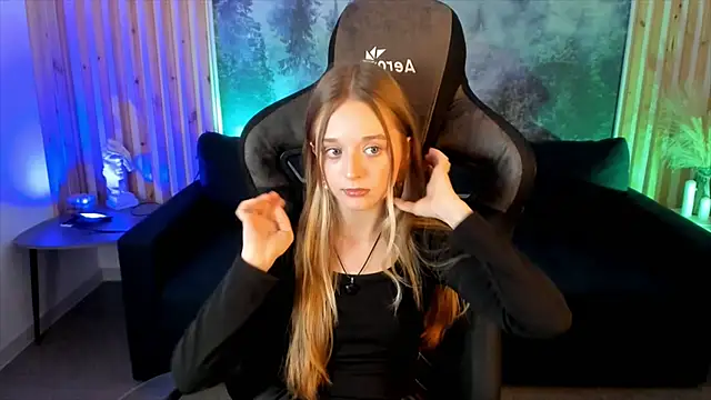 AleksaNight online show from September 2025 05:41:02 AM