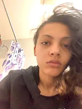 Redbone001 online show from September 2025 09:14:01 PM