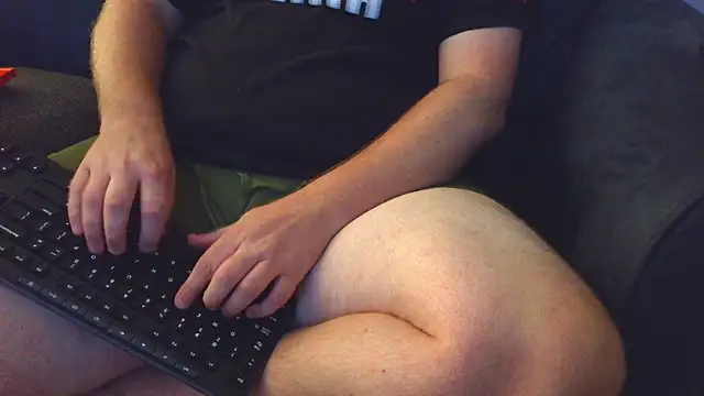 thighguy30 online show from September 2025 03:06:02 AM