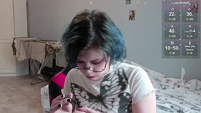 Alice Zev online show from November 2025 11:43:01 AM