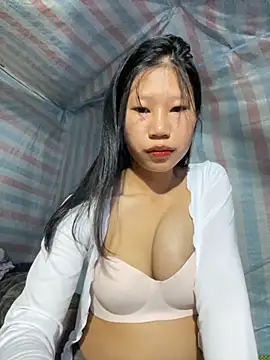 Snapshot of Mollie_jane chatting on October 2025 04:02:01 AM Mollie jane online show from October 2025 04:02:01 AM