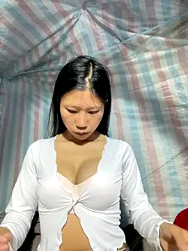 Snapshot of Mollie_jane chatting on October 2025 04:24:01 AM Mollie jane online show from October 2025 04:24:01 AM