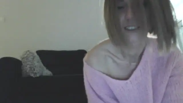 Snapshot of MadMadelin chatting on November 2025 02:45:01 AM MadMadelin online show from November 2025 02:45:01 AM