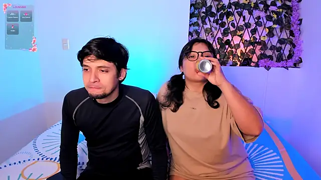 Snapshot of kylietimothee chatting on November 2025 04:00:01 AM kylietimothee online show from November 2025 04:00:01 AM