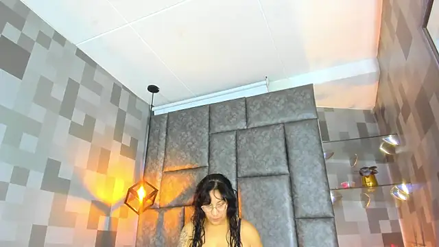 Jenni Zeller online show from November 2025 11:10:01 AM