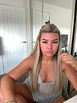 EmilyKingg online show from September 2025 10:48:01 AM