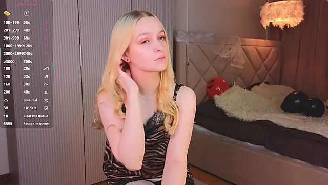 KrishnaSimmons online show from October 2025 08:10:01 PM