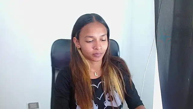 BiancaEmber9 online show from September 2025 03:45:01 PM