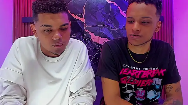 Dinasty Moon  online show from October 2025 12:15:01 PM