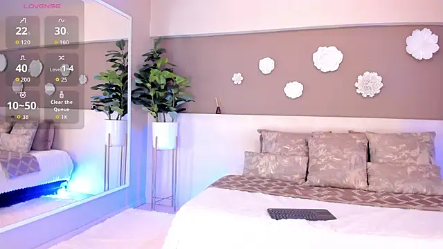 Snapshot of VictoriaShelby chatting on October 2025 11:53:01 AM VictoriaShelby online show from October 2025 11:53:01 AM