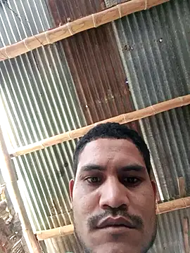 Snapshot of Eloyfranco chatting on November 2025 08:10:01 PM Eloyfranco online show from November 2025 08:10:01 PM