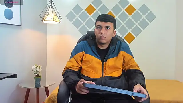 titanxero online show from October 2025 11:30:01 AM