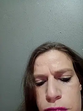 Snapshot of Skymadison chatting on November 2025 10:31:02 PM Skymadison online show from November 2025 10:31:02 PM