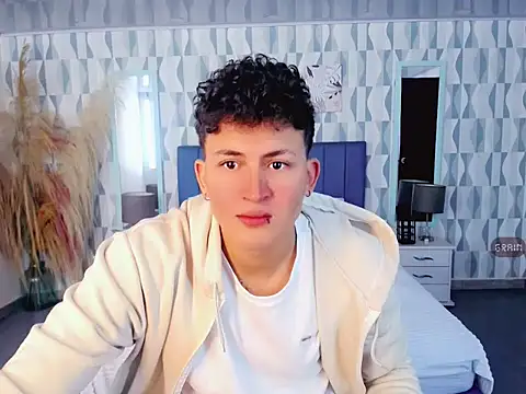 Axel savage online show from October 2025 12:04:01 PM