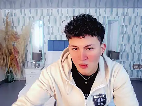 Axel savage online show from October 2025 12:05:02 PM