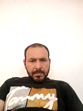 javi-tunene online show from November 2025 06:21:01 PM