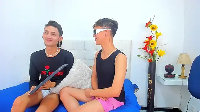 Party sex strovers online show from September 2025 09:28:02 PM