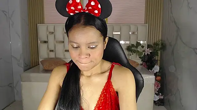 catalina5 s online show from October 2025 01:45:01 PM