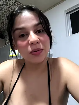 Snapshot of Daniela-rosee chatting on September 2025 12:16:01 AM Daniela-rosee online show from September 2025 12:16:01 AM