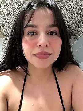 Snapshot of Daniela-rosee chatting on November 2025 02:55:01 AM Daniela-rosee online show from November 2025 02:55:01 AM