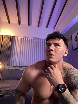 Snapshot of Thomas_Falcon chatting on October 2025 11:35:01 PM Thomas Falcon online show from October 2025 11:35:01 PM