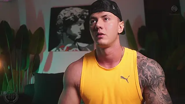 Snapshot of Thomas_Falcon chatting on November 2025 12:42:01 AM Thomas Falcon online show from November 2025 12:42:01 AM