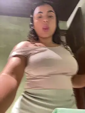 Snapshot of Salomeferreira_ chatting on October 2025 04:06:02 PM Salomeferreira online show from October 2025 04:06:02 PM