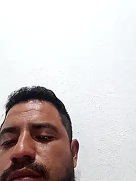 aalvaro98 online show from November 2025 10:04:02 AM