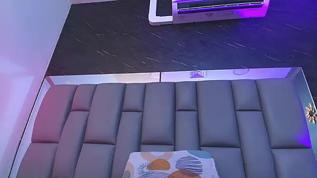 kissme luna online show from October 2025 07:34:01 PM