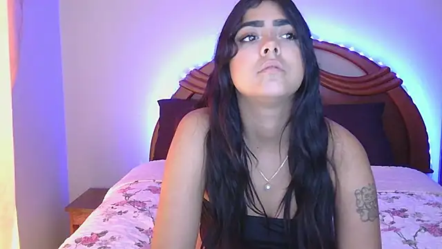 Gia Massa online show from September 2025 07:47:01 PM