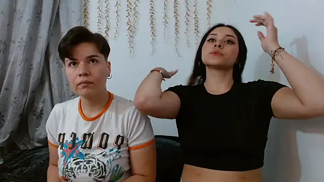 AmbarAndValery online show from October 2025 03:05:02 AM