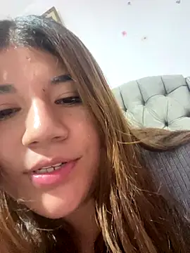 Snapshot of mariferR9 chatting on September 2025 06:46:01 AM mariferR9 online show from September 2025 06:46:01 AM