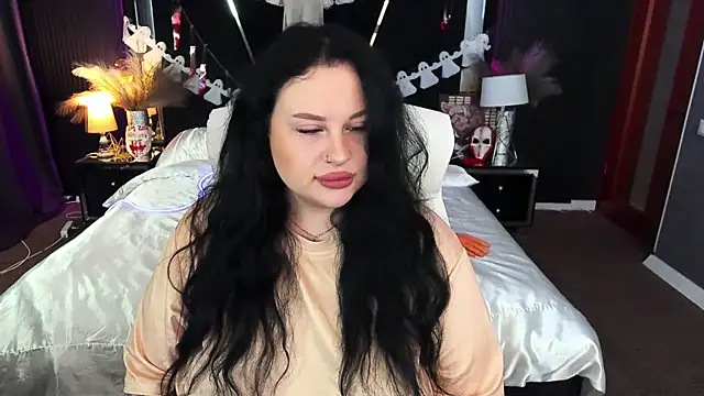 SerahMirabeli online show from November 2025 08:33:02 PM