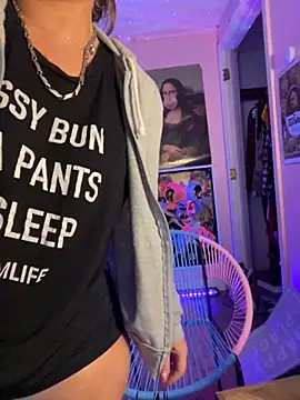 shortywidaphatty online show from October 2025 02:57:01 PM