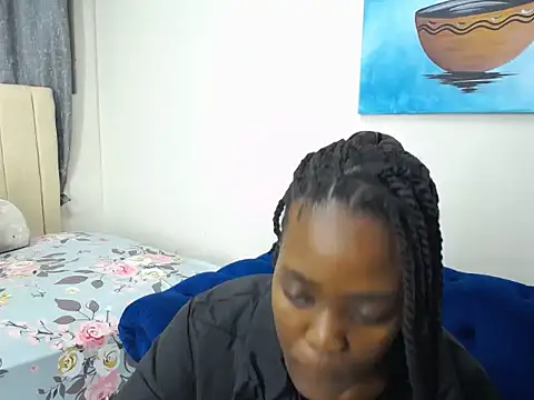 PetiteBody online show from September 2025 05:27:02 PM