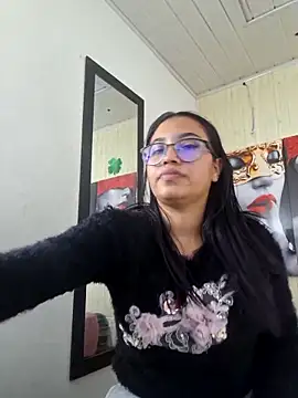 susan mooree online show from October 2025 05:45:02 PM