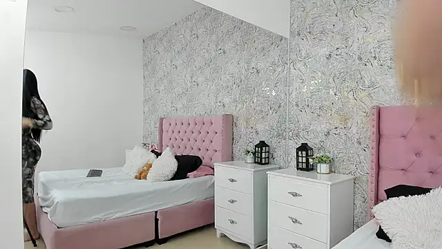 PaolaSanz online show from October 2025 11:41:02 AM