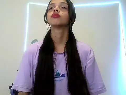 lucy babyy online show from October 2025 07:11:02 PM