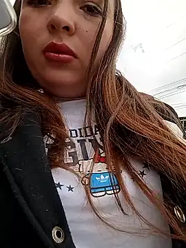 Lunna azul online show from September 2025 02:21:01 PM