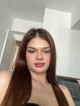 selenatress online show from September 2025 11:23:02 AM