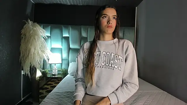 CarolinaaGomezz online show from October 2025 11:02:01 AM