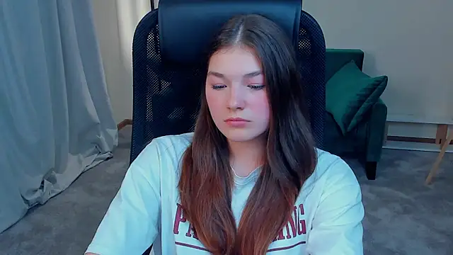 KellyDicocco online show from September 2025 01:44:02 PM