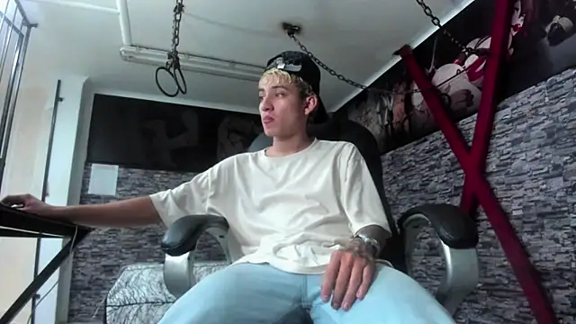 weesley boy online show from October 2025 11:35:01 PM