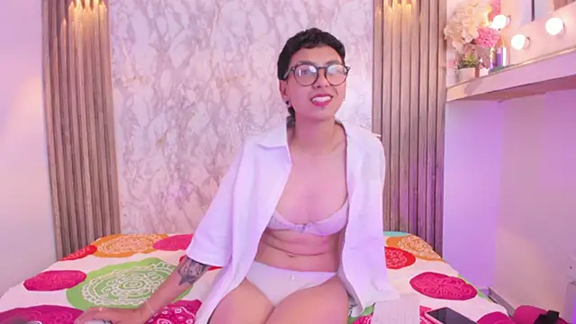 Tomie Lee online show from September 2025 04:02:02 AM